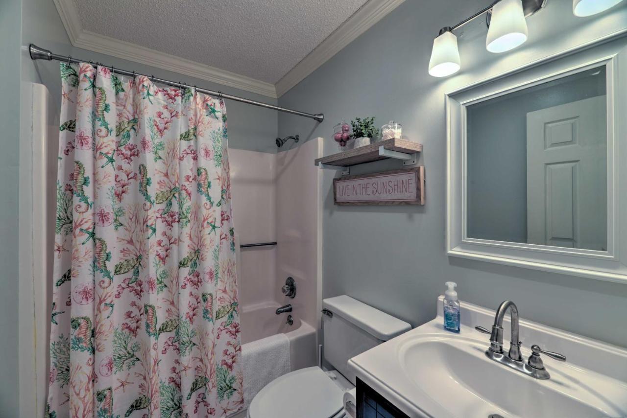 Bright Emerald Isle Condo With Private Beach Access! Exterior photo