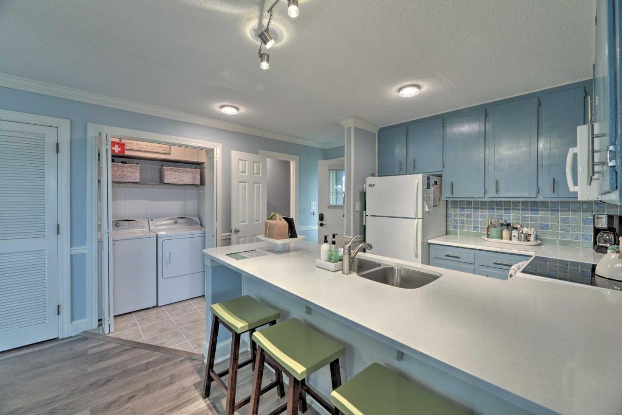Bright Emerald Isle Condo With Private Beach Access! Exterior photo